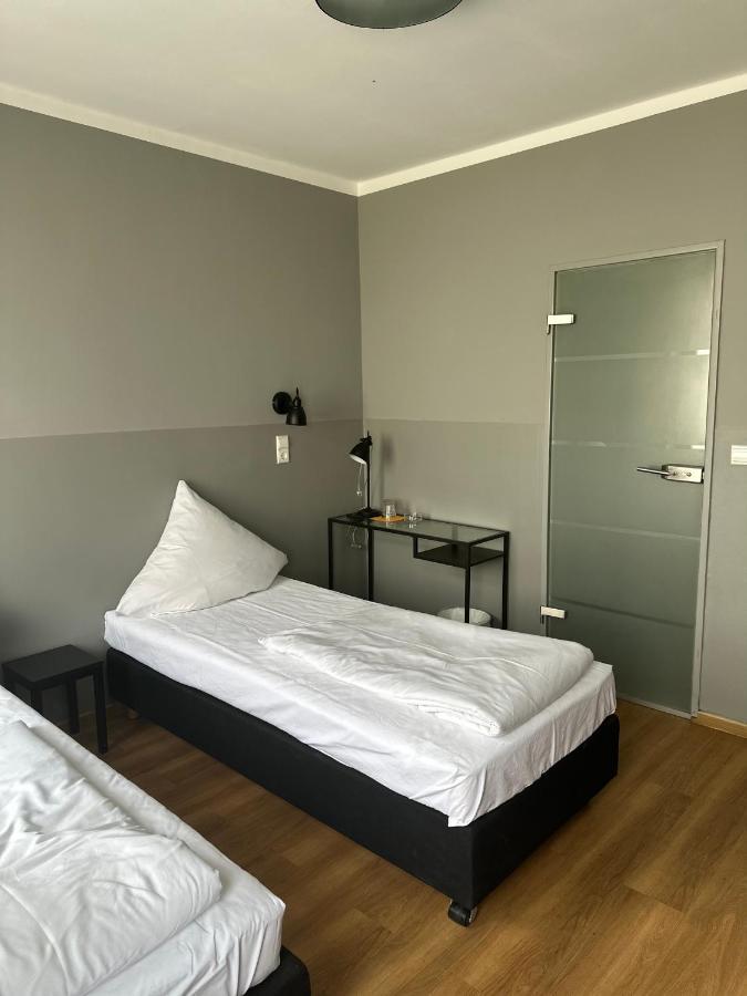 Hotel Fly ' In Offenbach am Main Luaran gambar